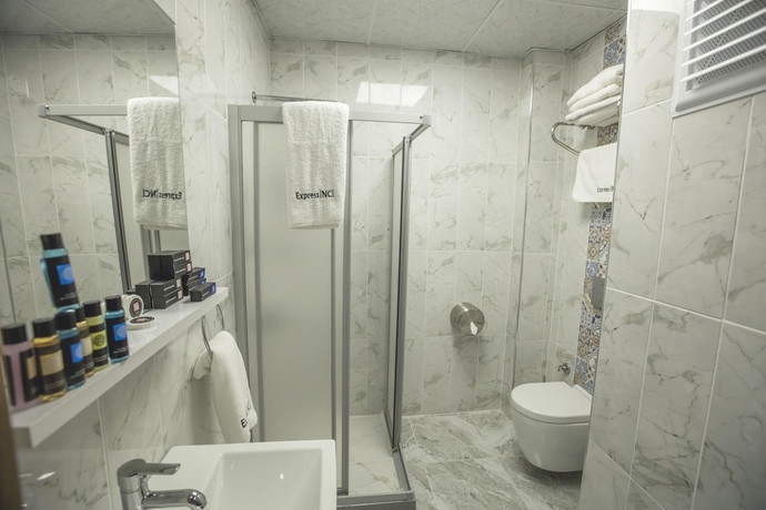 Imagen de la habitación del Hotel Express Inci Airport. Foto 12