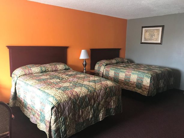 Imagen de la habitación del Hotel Express Inn - Bay City. Foto 4