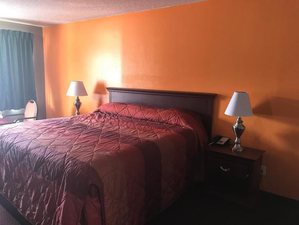 Imagen de la habitación del Hotel Express Inn - Bay City. Foto 9