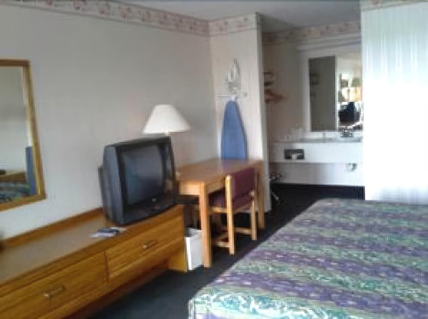 Imagen de la habitación del Hotel Express Inn, Eureka Springs. Foto 4