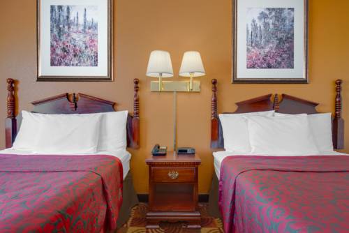 Imagen de la habitación del Hotel Express Inn Harrisburg South New Cumberland. Foto 6