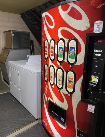 Imagen de los interiores del Hotel Express Inn, Lafayette. Foto 13