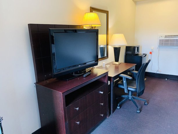 Imagen de la habitación del Hotel Express Inn, Lakehurst. Foto 8