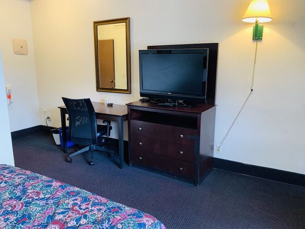 Imagen de la habitación del Hotel Express Inn, Lakehurst. Foto 9