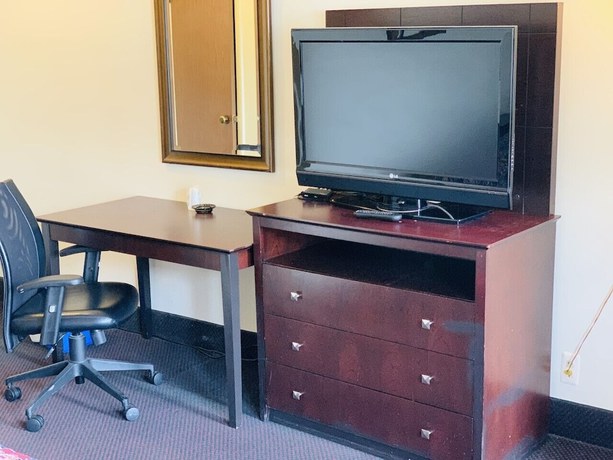 Imagen de la habitación del Hotel Express Inn, Lakehurst. Foto 12