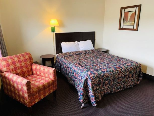 Imagen de la habitación del Hotel Express Inn, Lakehurst. Foto 14