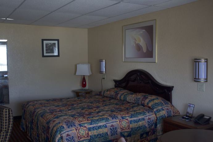 Imagen de la habitación del Hotel Express Inn, Norfolk. Foto 4