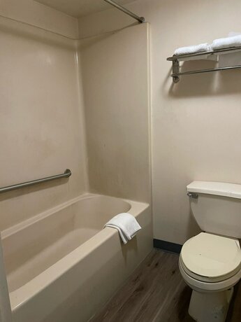 Imagen general del Hotel Express Inn -Rahway. Foto 1
