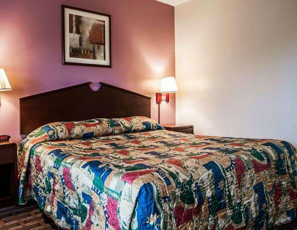 Imagen de la habitación del Hotel Express Inn -Rahway. Foto 13