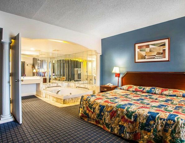 Imagen de la habitación del Hotel Express Inn -Rahway. Foto 15