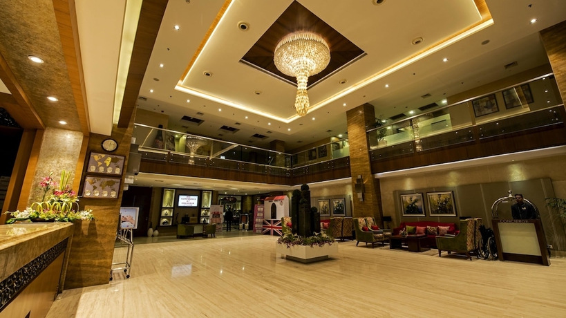 Imagen de los interiores del Hotel Express Inn The Business Luxury. Foto 19