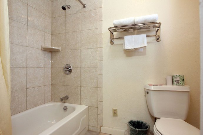 Imagen de la habitación del Hotel Express Inn, Vallejo. Foto 11