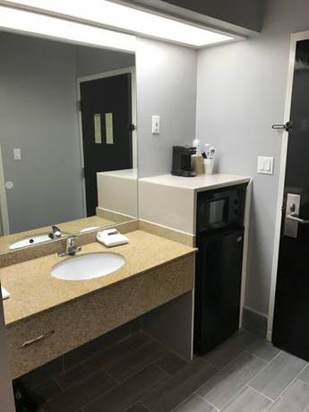 Imagen de la habitación del Hotel Express Inn, Weslaco. Foto 4