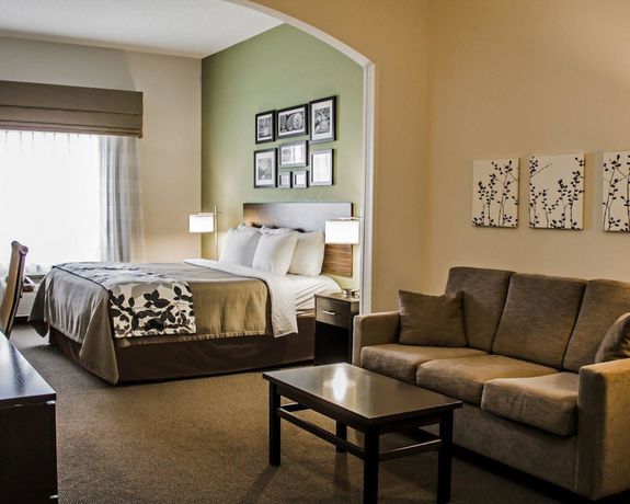 Imagen de la habitación del Hotel Express Inn & Suites. Foto 10