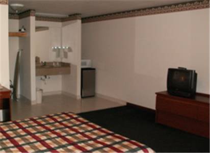 Imagen de la habitación del Hotel Express Inn and Suites, Eugene. Foto 7