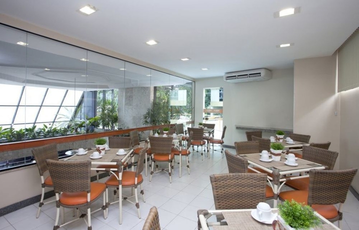 Imagen del bar/restaurante del Hotel Express, Salvador. Foto 2