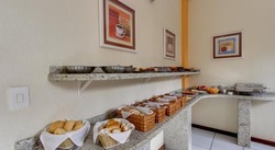 Imagen del bar/restaurante del Hotel Express S&atilde;o Leopoldo. Foto 3