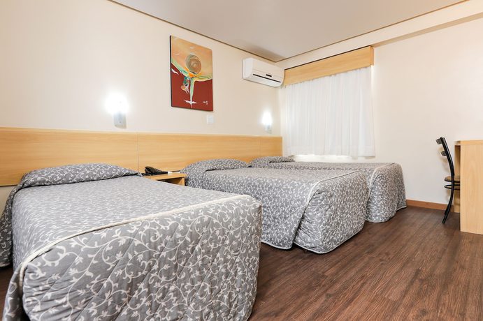 Imagen de la habitación del Hotel Express Terminal Tur - Rodoviária Porto Alegre. Foto 3