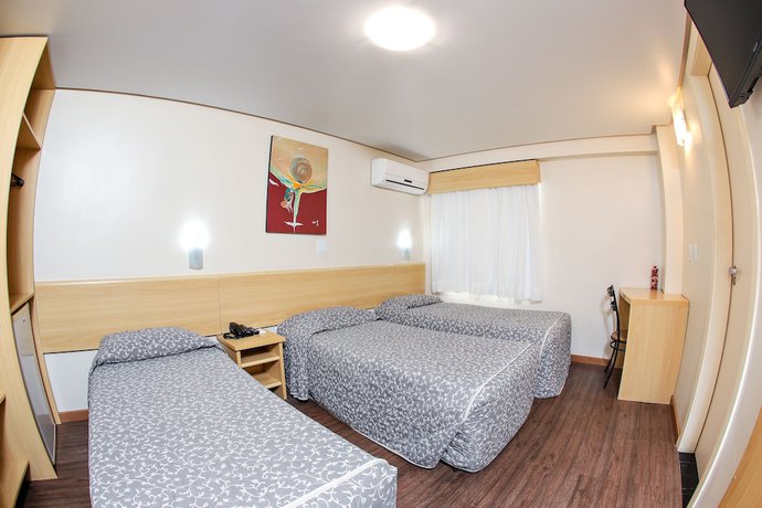 Imagen de la habitación del Hotel Express Terminal Tur - Rodoviária Porto Alegre. Foto 12