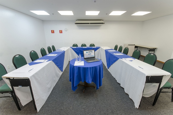 Imagen de los interiores del Hotel Express Vieiralves. Foto 12