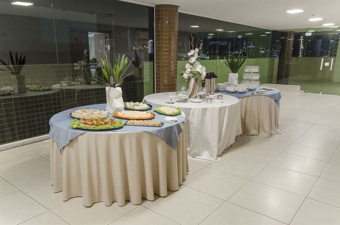 Imagen del bar/restaurante del Hotel Express Vieiralves. Foto 4