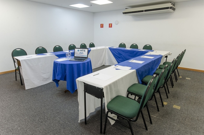 Imagen de los interiores del Hotel Express Vieiralves. Foto 15