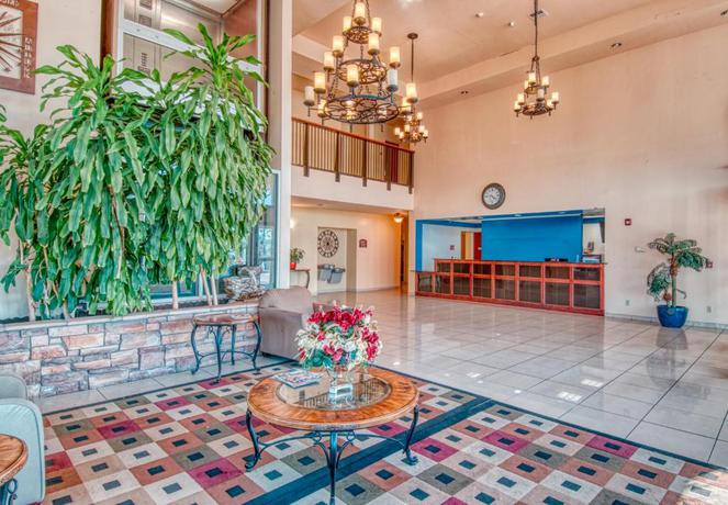 Imagen general del Hotel Express inn & Suites - Norman. Foto 3