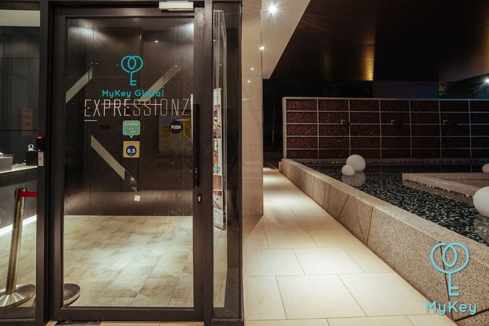 Imagen de los interiores del Hotel Expressionz Professional Suites by MyKey Global. Foto 19