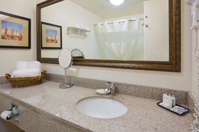 Imagen de la habitación del Hotel Expressway Suites Fargo. Foto 7