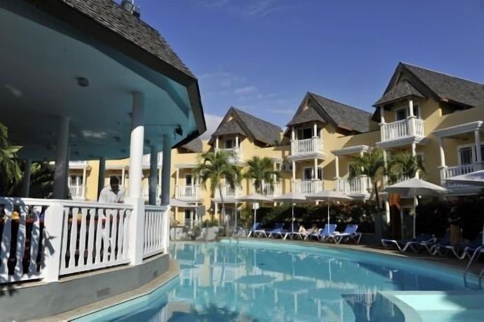 Imagen general del Hotel Exsel Ermitage. Foto 1