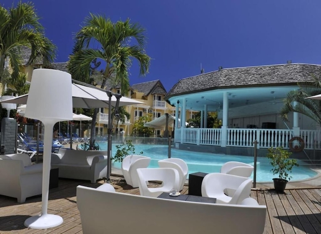 Imagen de la piscina del Hotel Exsel Ermitage. Foto 12