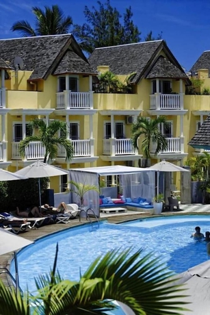 Imagen de la piscina del Hotel Exsel Ermitage. Foto 13