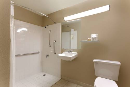 Imagen de la habitación del Hotel Extend A Suites Tempe. Foto 3