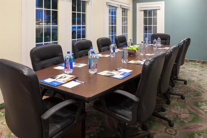 Imagen de los interiores del Hotel Extend-a-suites - Extended Stay, I-40 Amarillo West. Foto 10