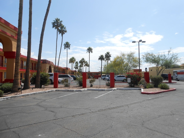 Imagen general del Hotel Extend-a-suites Phoenix. Foto 3