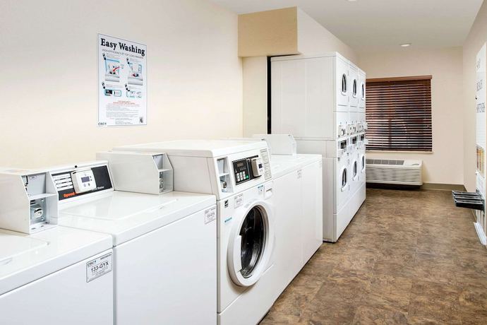 Imagen de los interiores del Hotel Extended Stay America Select Suites - Akron - South. Foto 19