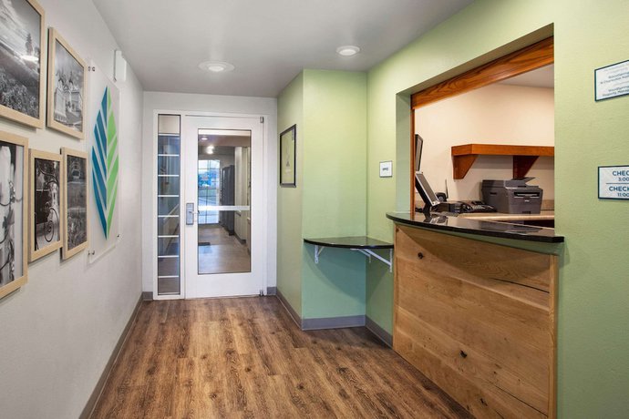 Imagen de los interiores del Hotel Extended Stay America Select Suites - Charleston - Ashley Phosphate Rd.. Foto 15