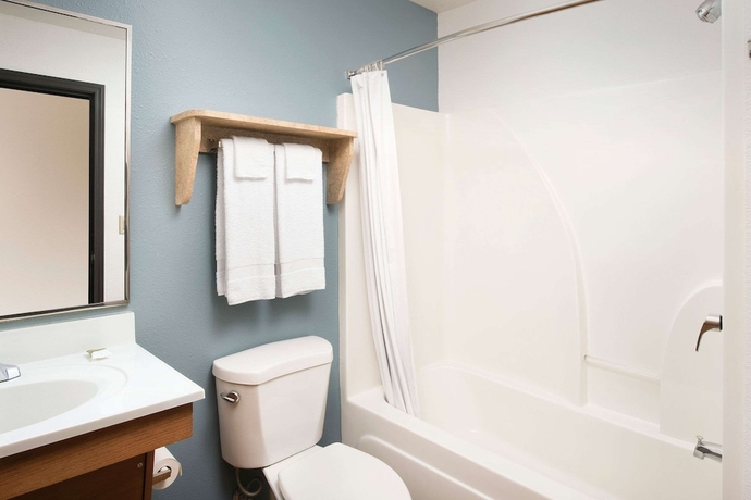 Imagen de la habitación del Hotel Extended Stay America Select Suites - Cleveland - Airport. Foto 11