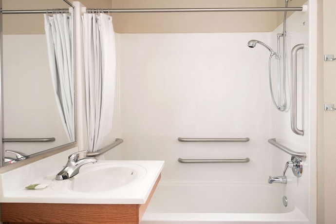 Imagen de la habitación del Hotel Extended Stay America Select Suites - Cleveland - Airport. Foto 16