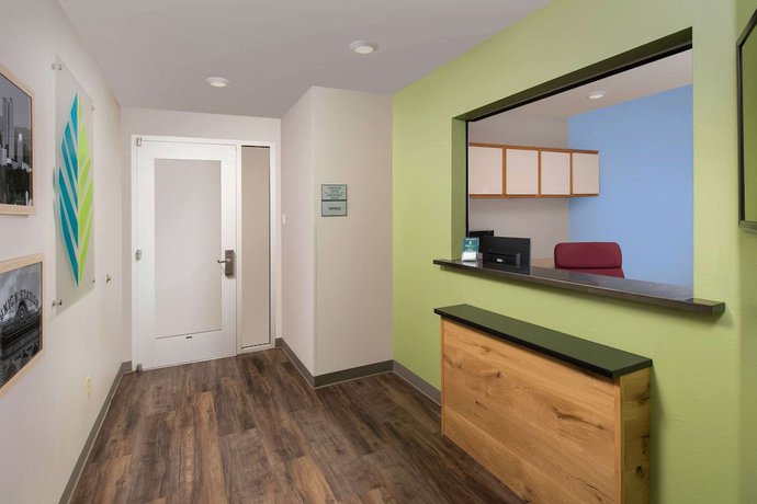 Imagen de los interiores del Hotel Extended Stay America Select Suites - Firestone. Foto 14