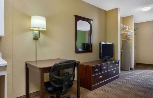 Imagen de la habitación del Hotel Extended Stay America Select Suites - Gainesville - I-75. Foto 13