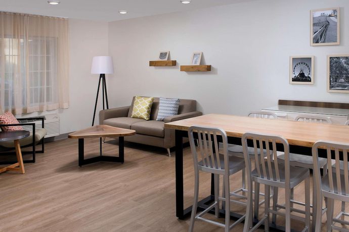 Imagen de los interiores del Hotel Extended Stay America Select Suites - Louisville - Airport. Foto 18
