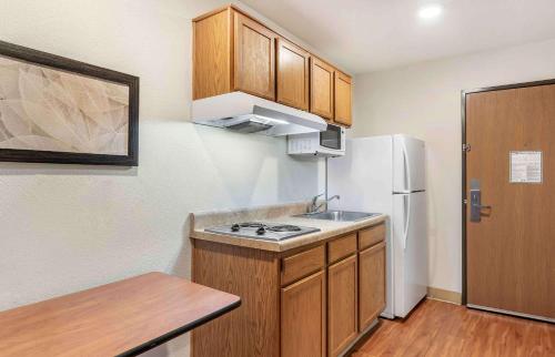 Imagen general del Hotel Extended Stay America Select Suites - Louisville - South, Louisville. Foto 10