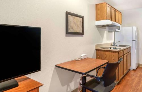Imagen general del Hotel Extended Stay America Select Suites - Louisville - South, Louisville. Foto 12