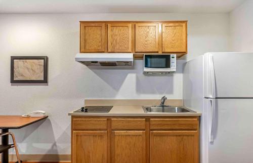 Imagen general del Hotel Extended Stay America Select Suites - Louisville - South, Louisville. Foto 14