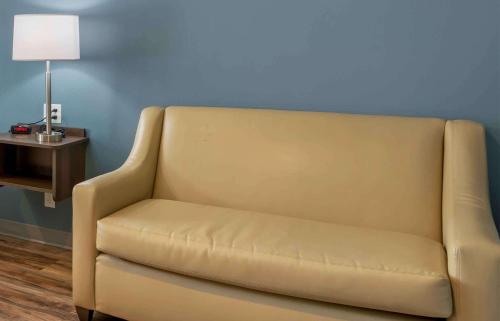 Imagen general del Hotel Extended Stay America Select Suites - Louisville - South, Louisville. Foto 18