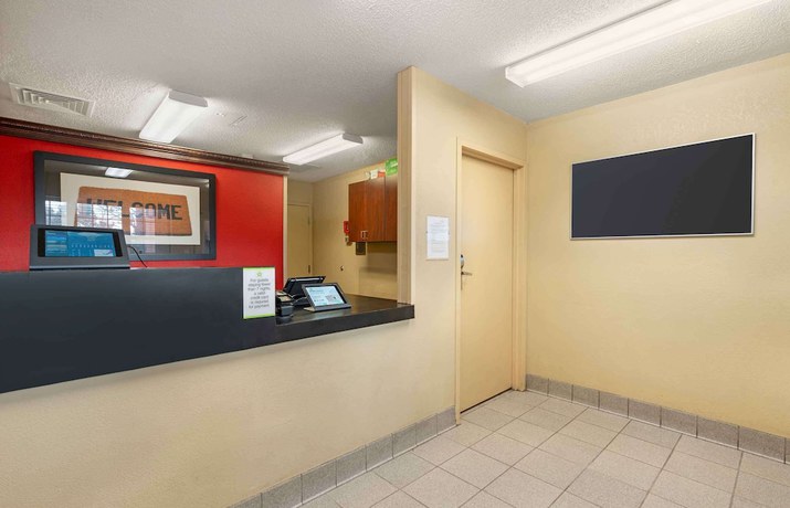 Imagen de los interiores del Hotel Extended Stay America Select Suites Newport News Oyster Pt. Foto 17