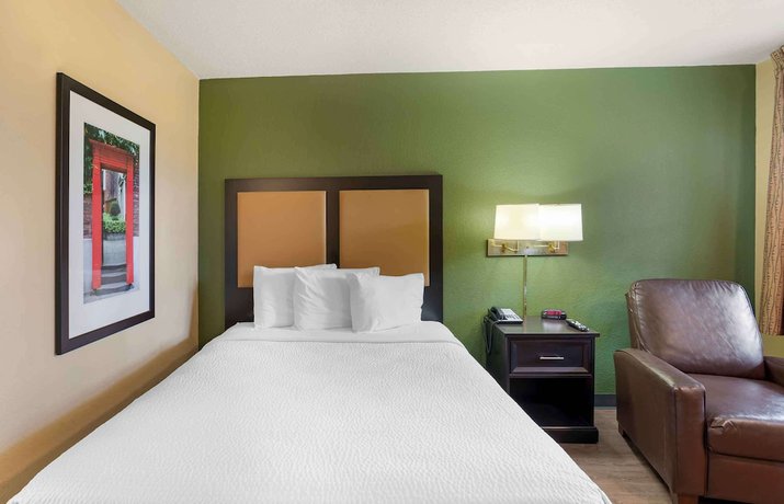 Imagen de la habitación del Hotel Extended Stay America Select Suites Newport News Oyster Pt. Foto 14
