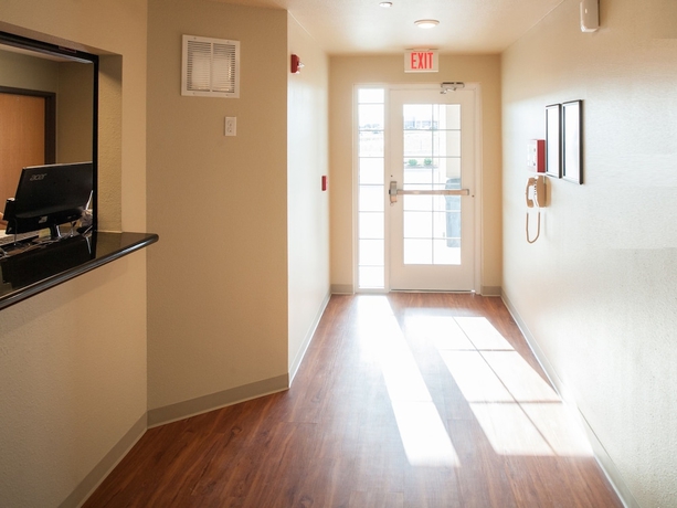 Imagen de los interiores del Hotel Extended Stay America Select Suites - Oklahoma City - Del City. Foto 16
