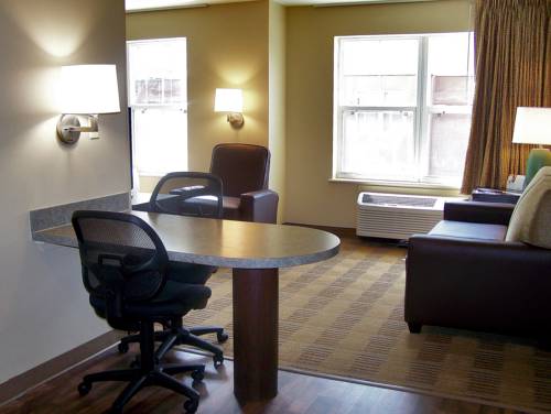 Imagen de la habitación del Hotel Extended Stay America Select Suites - Phoenix - Airport - E Oak St. Foto 9
